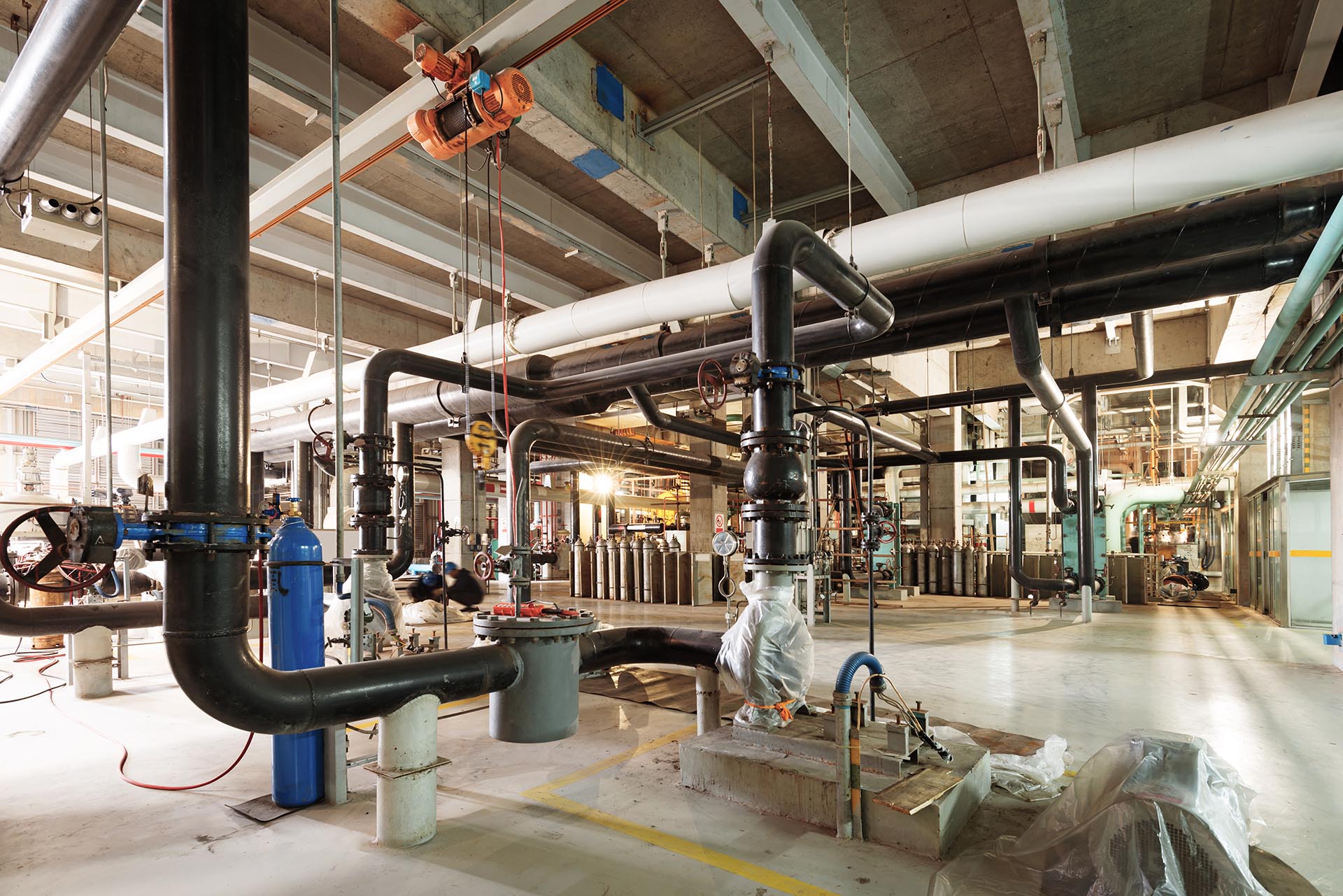 Pipe freezing on large industrial process piping in a plant